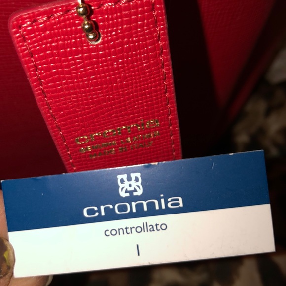 Handbag - Picture 3 of 8